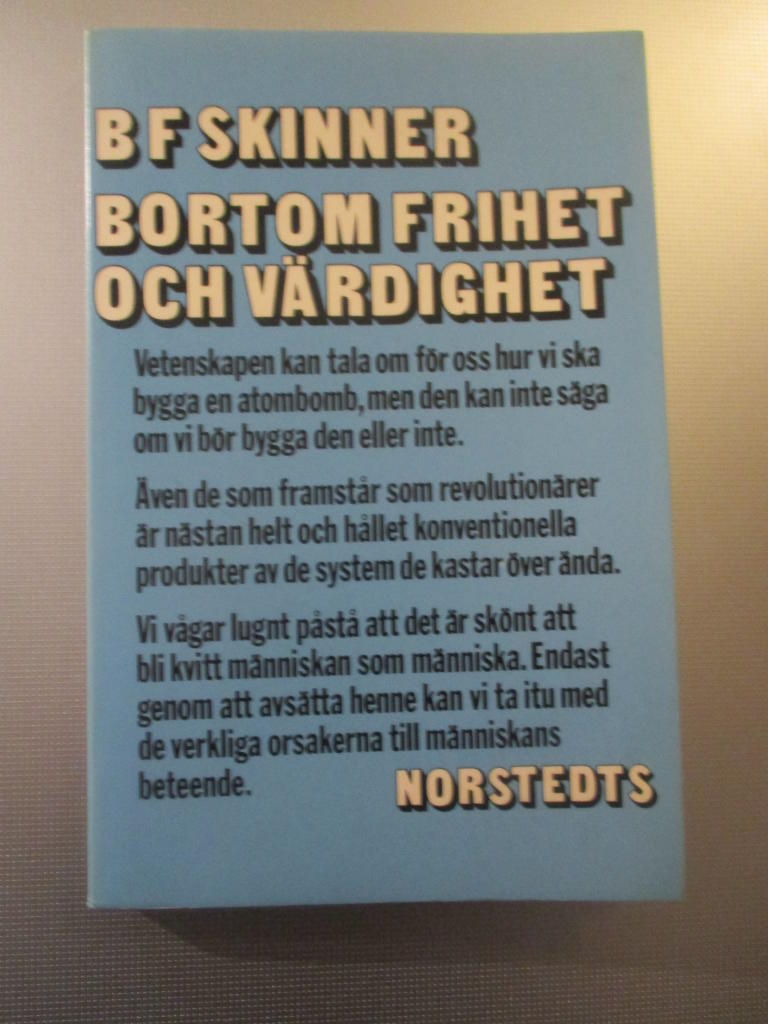 Bortom frihet och värdighet