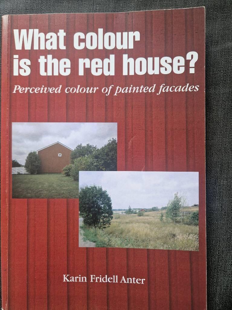 What colour is the red house? - perceived colour of painted facades