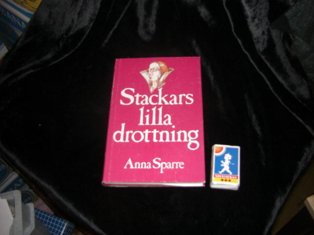 Stackars lilla drottning