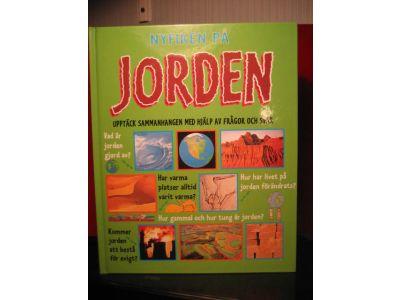 Jorden : [uppt&auml;ck sammanhangen med hj&auml;lp av fr&aring;gor och svar]