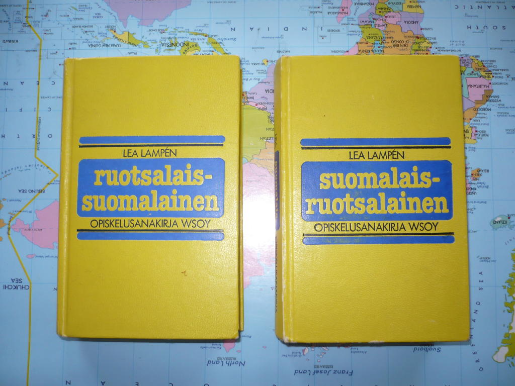 Ruotsalais-suomalainen opiskelusanakirja : Svensk-finsk ordbok