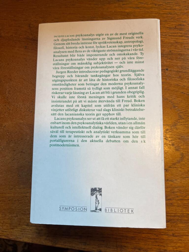 Tala - lyssna : en ess&auml; om den specifika skillnaden i Jacques Lacans psykoanalys