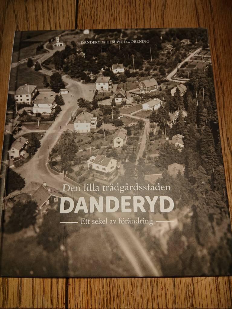 Den lilla trädgårdsstaden Danderyd : ett sekel av förändring