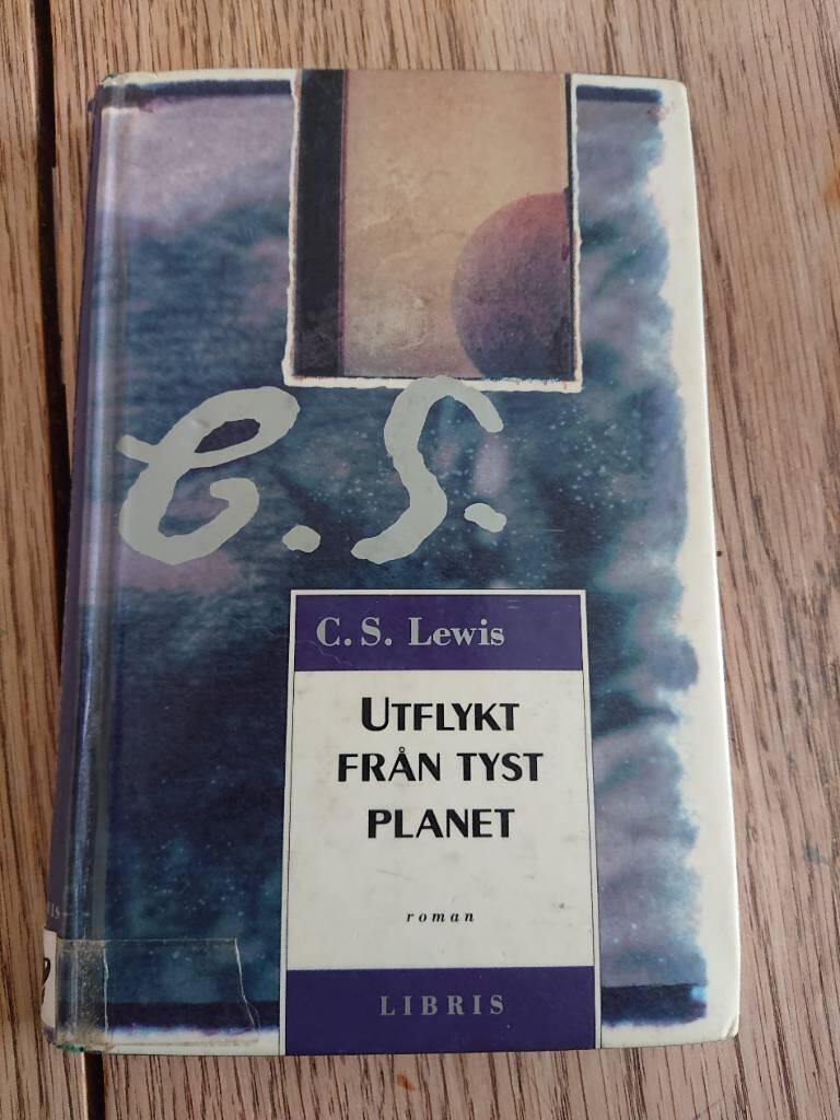 Utflykt fr&aring;n tyst planet - roman