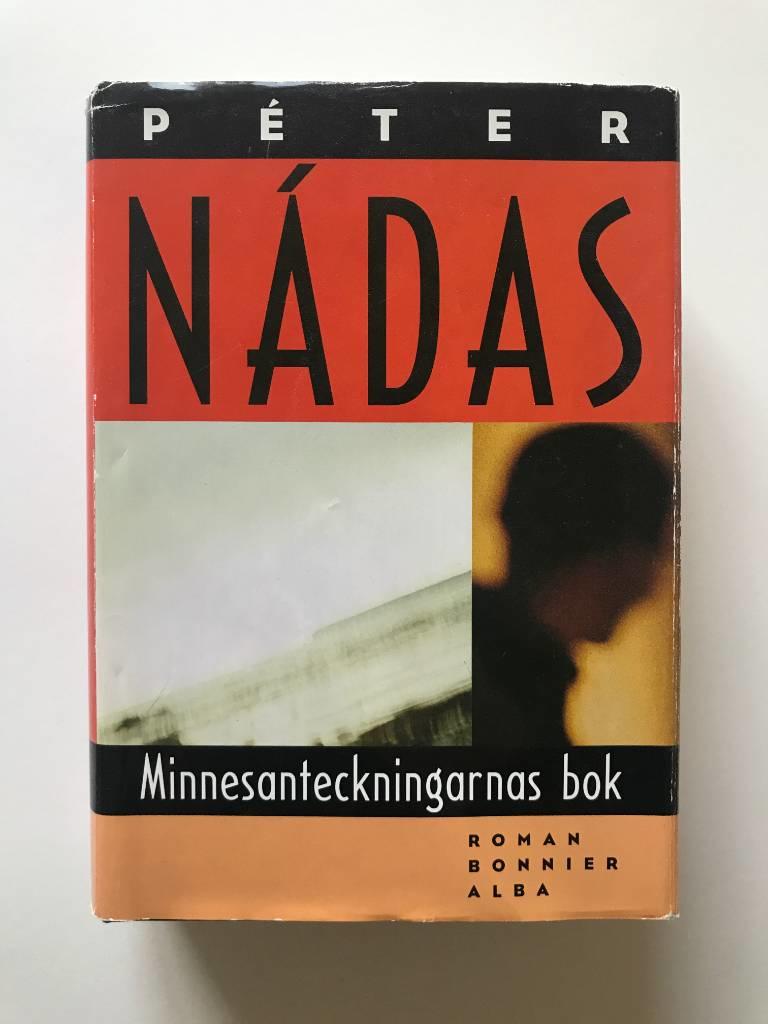 Minnesanteckningarnas bok : [roman]