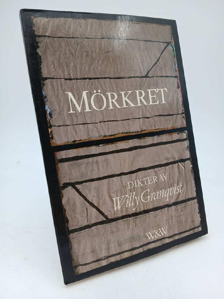 M&ouml;rkret : dikter