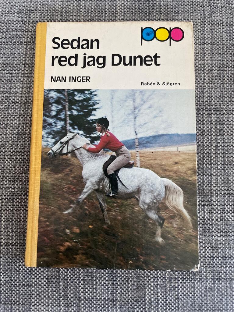 Sedan red jag Dunet