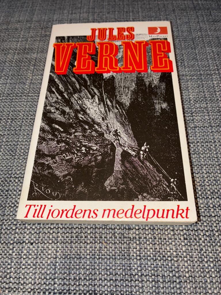 Till jordens medelpunkt