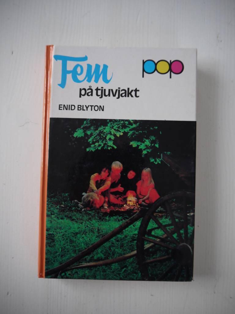 Fem p&aring; tjuvjakt