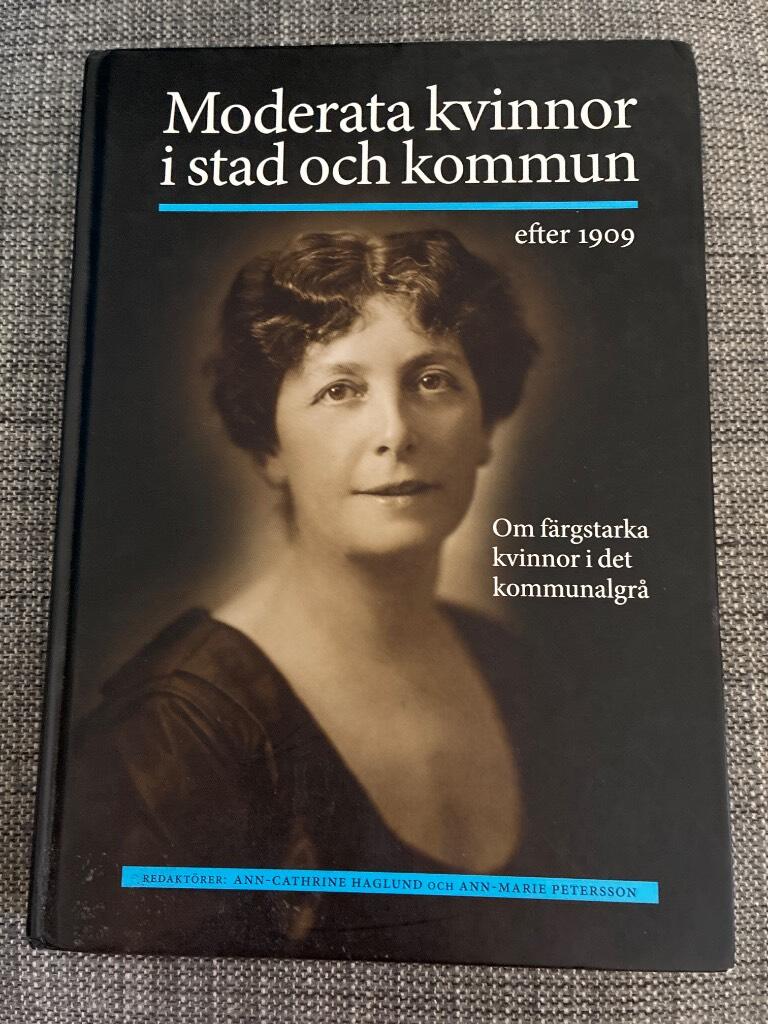 Moderata kvinnor i stad och kommun efter 1909