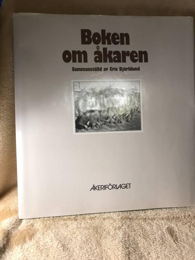 Boken om &aring;karen