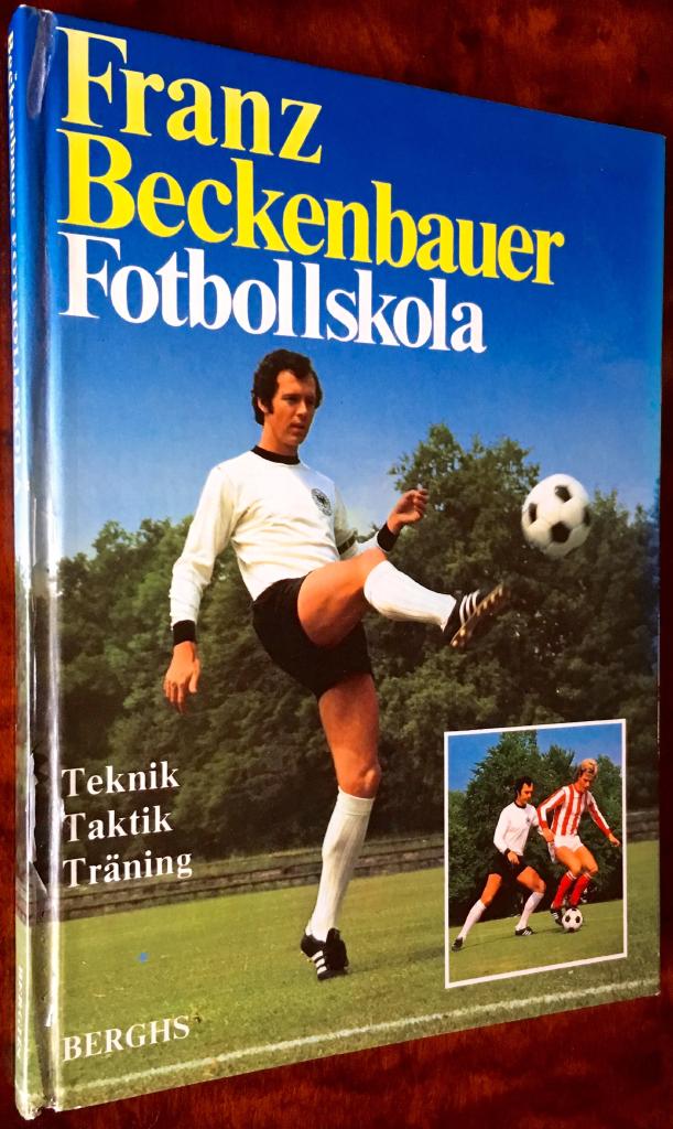 Fotbollskola : teknik, taktik, tr&auml;ning
