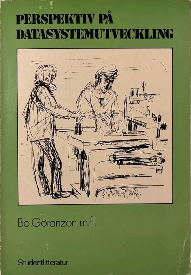 Perspektiv p&aring; datasystemutveckling : om datatekniska milj&ouml;er, systemutvecklingsprocessen och arbetsorganisation