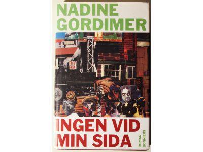 Ingen vid min sida : [roman]