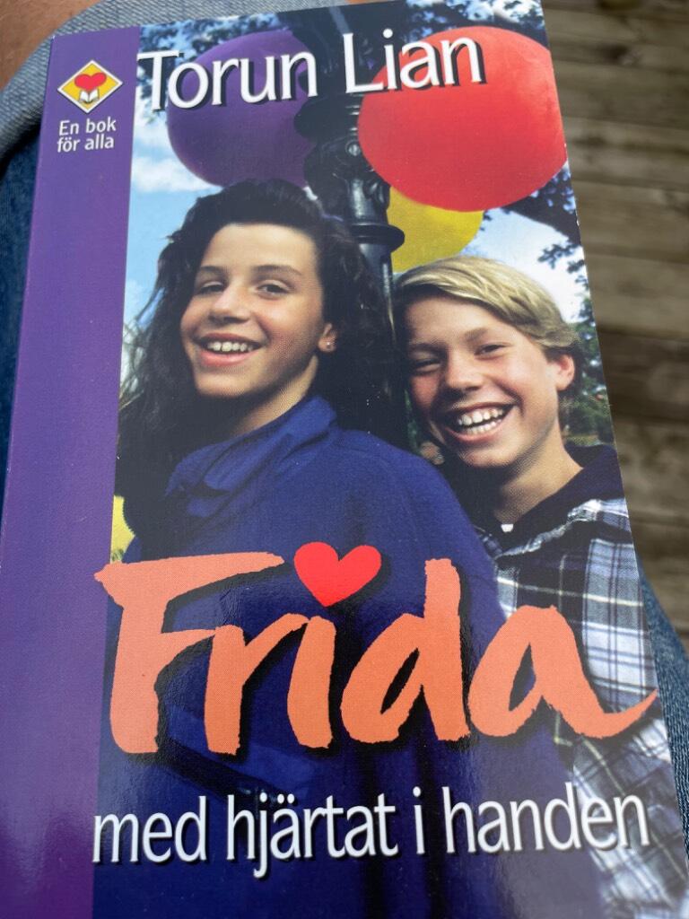 Frida - med hj&auml;rtat i handen