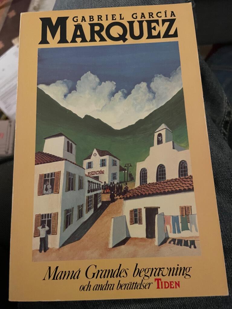 Mam&aacute; Grandes begravning och andra ber&auml;ttelser