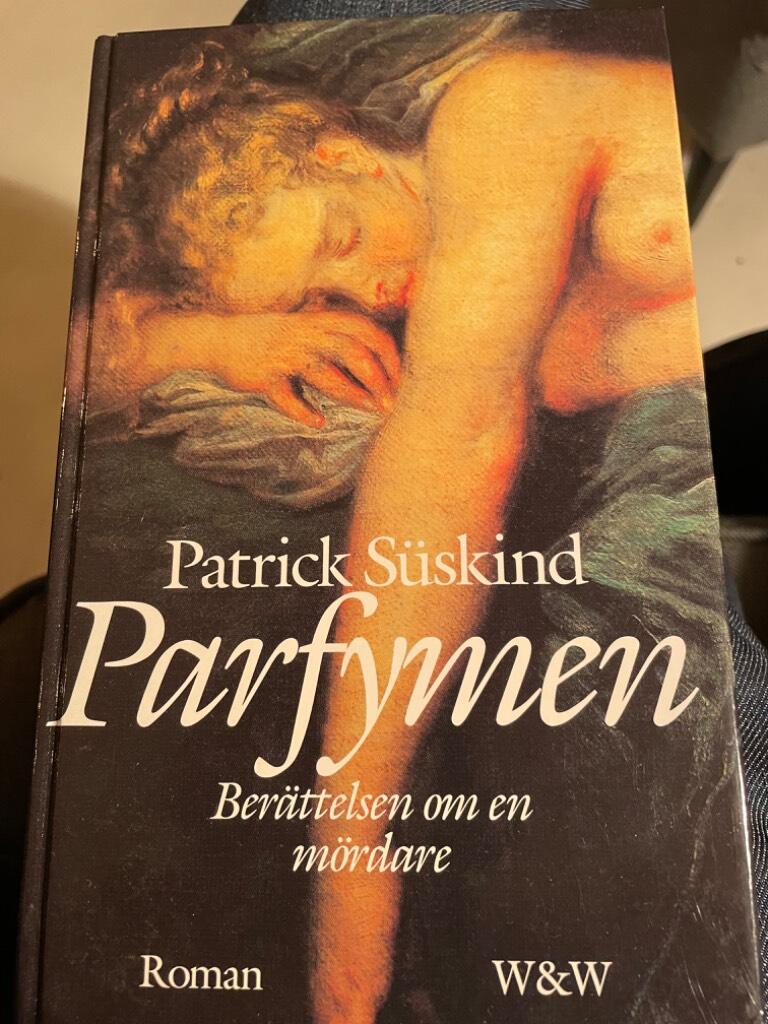Parfymen : en mördares historia : [roman]