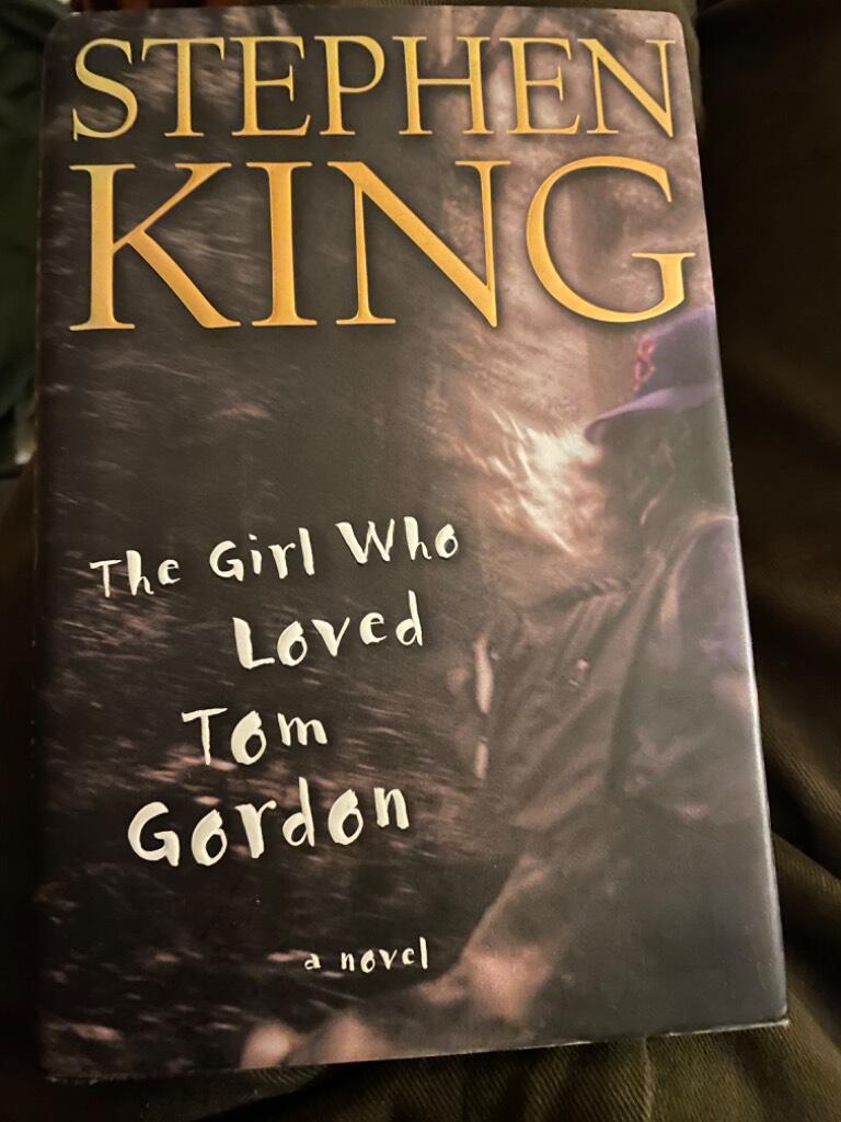 The girl who loved Tom Gordon - a novel