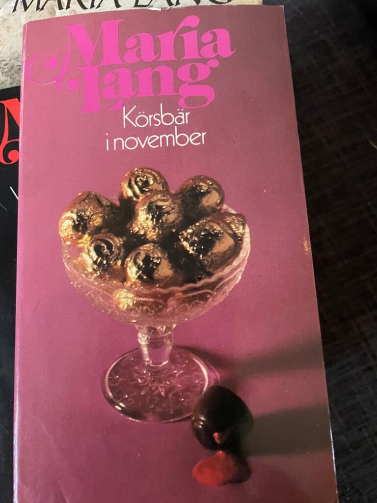 K&ouml;rsb&auml;r i november