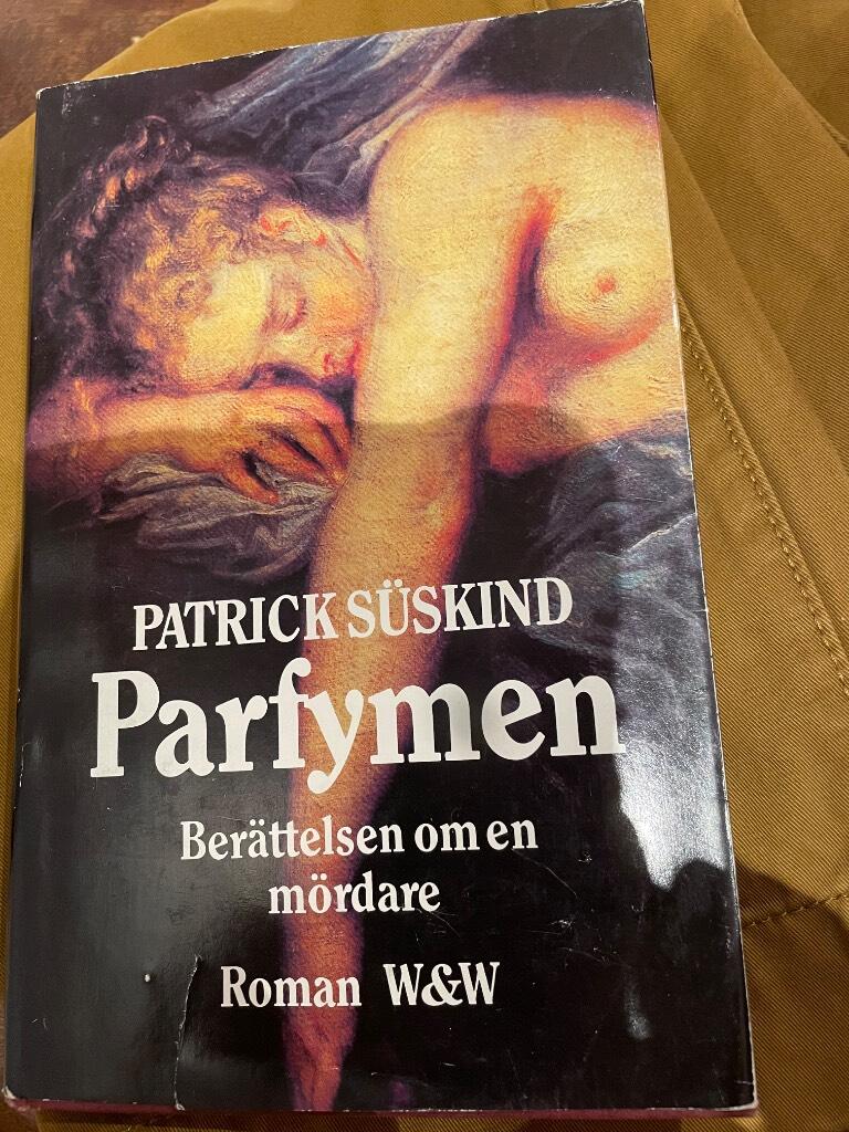 Parfymen : en mördares historia : [roman]