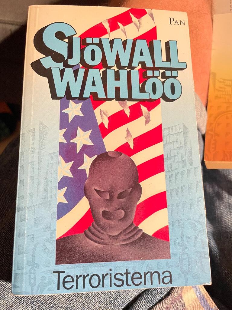 Terroristerna : roman om ett brott