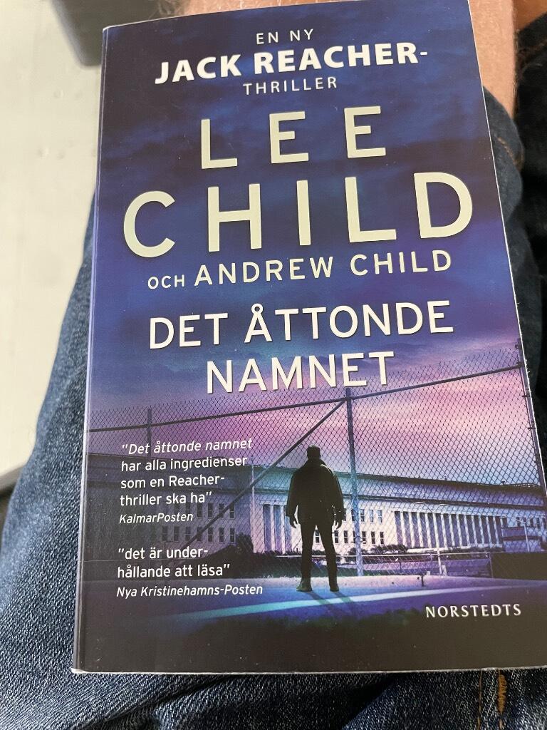 Det &aring;ttonde namnet