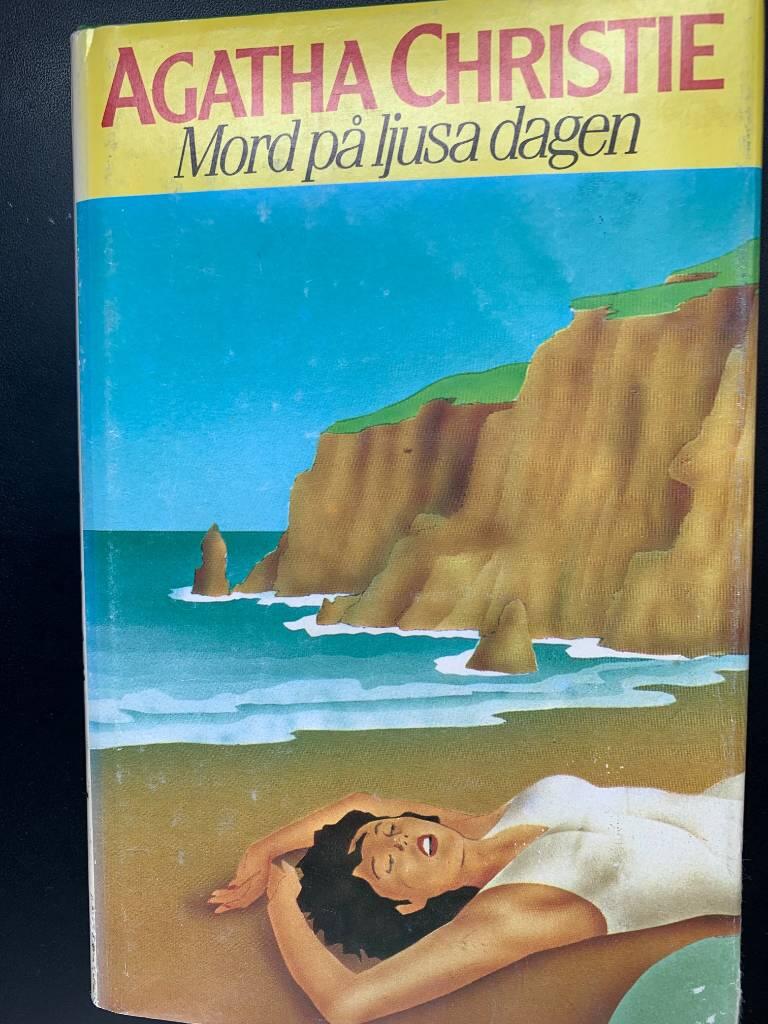 Mord p&aring; ljusa dagen