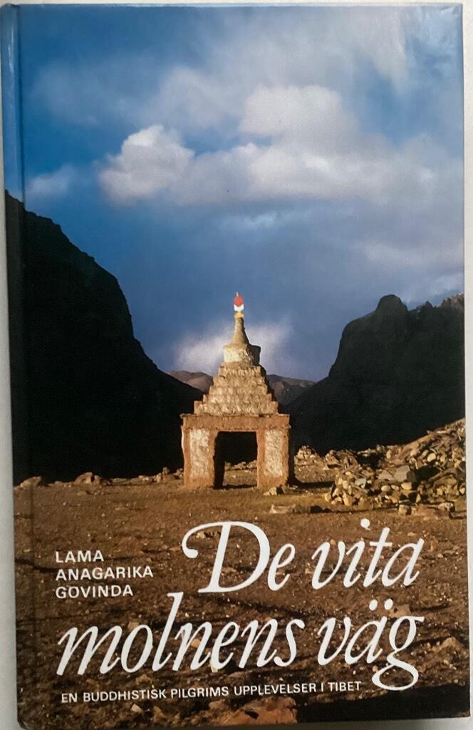 De vita molnens v&auml;g