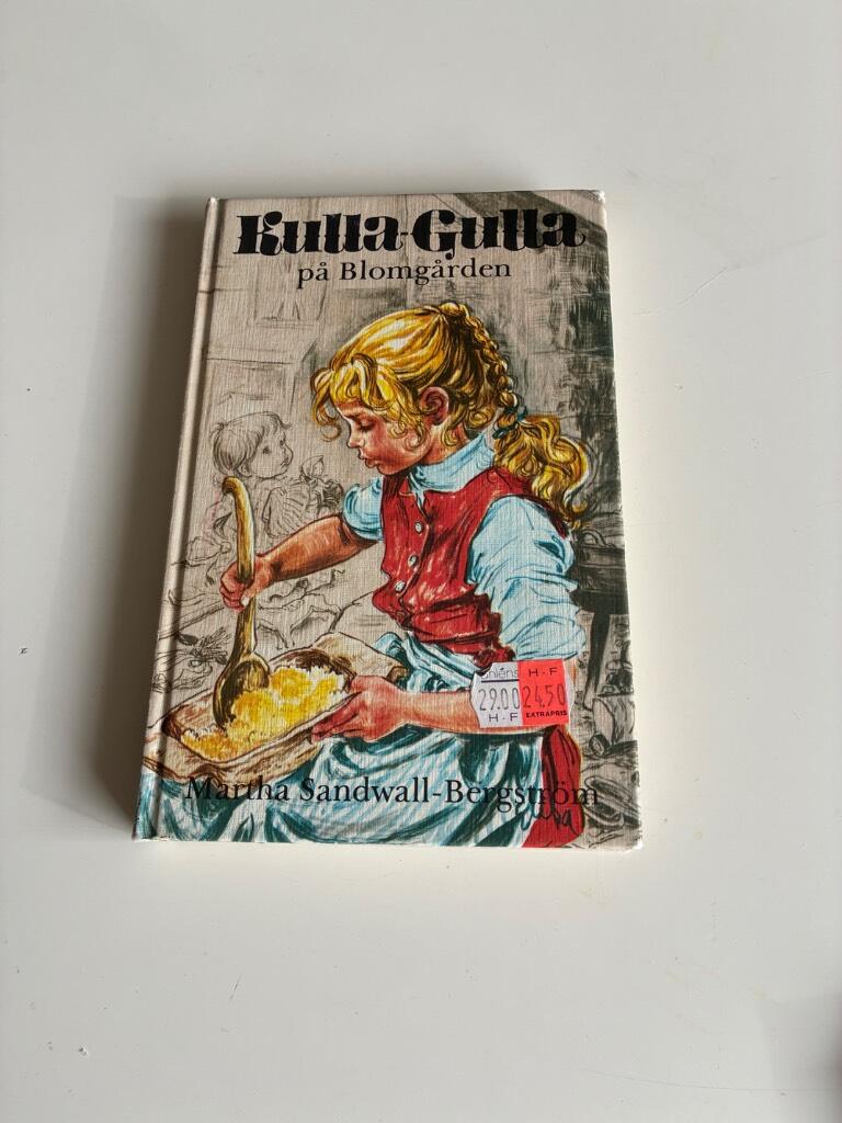 Kulla-Gulla p&aring; Blomg&aring;rden
