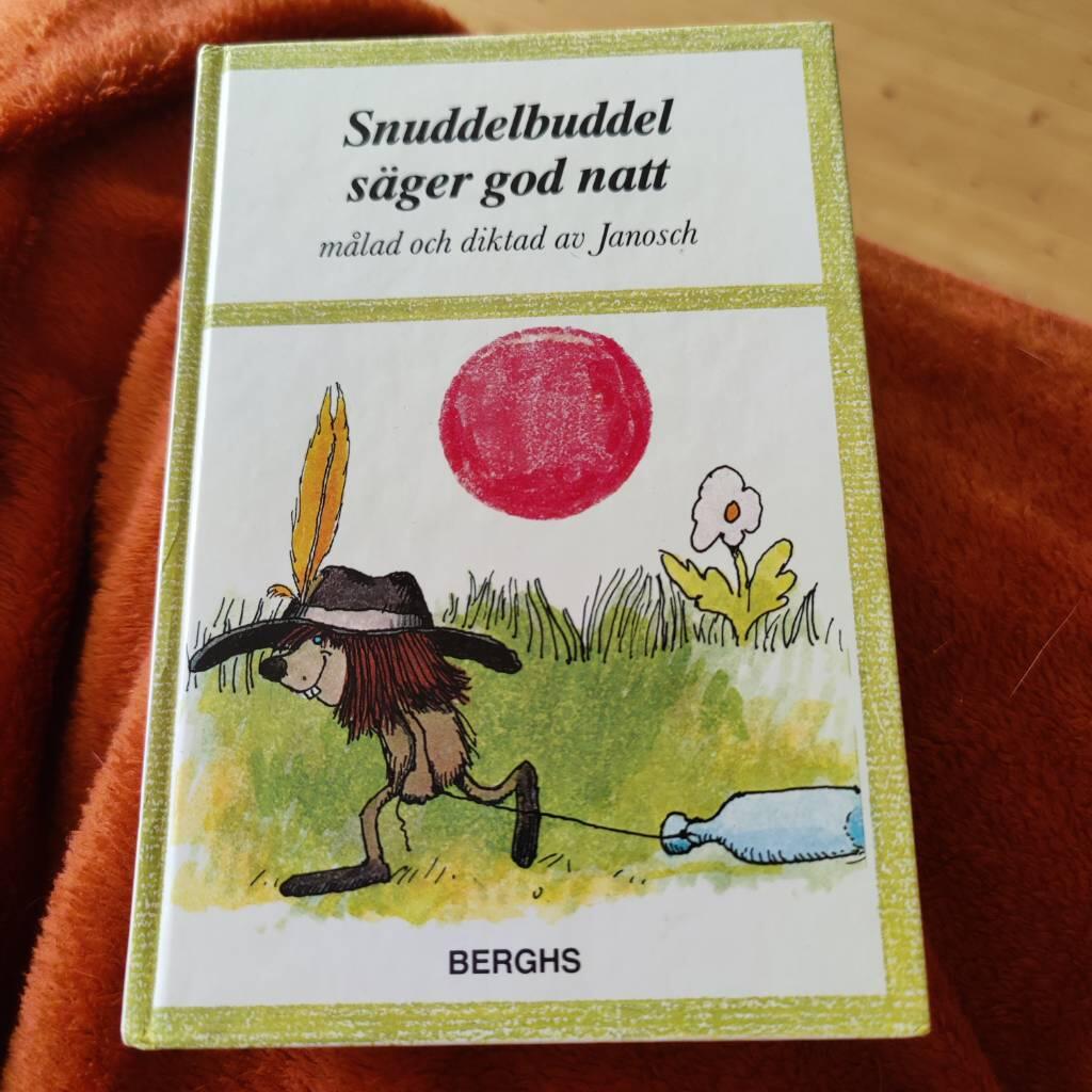 Snuddelbuddel säger god natt
