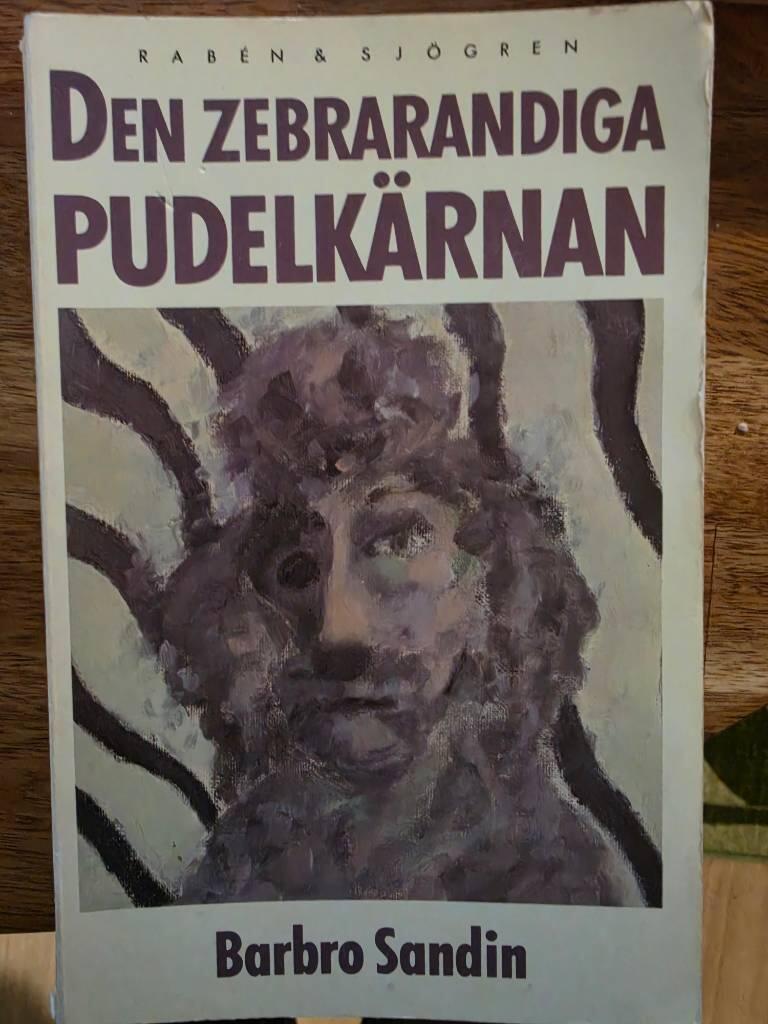 Den zebrarandiga pudelk&auml;rnan