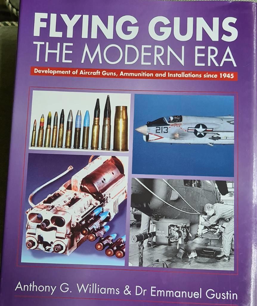 Flying guns : the modern era