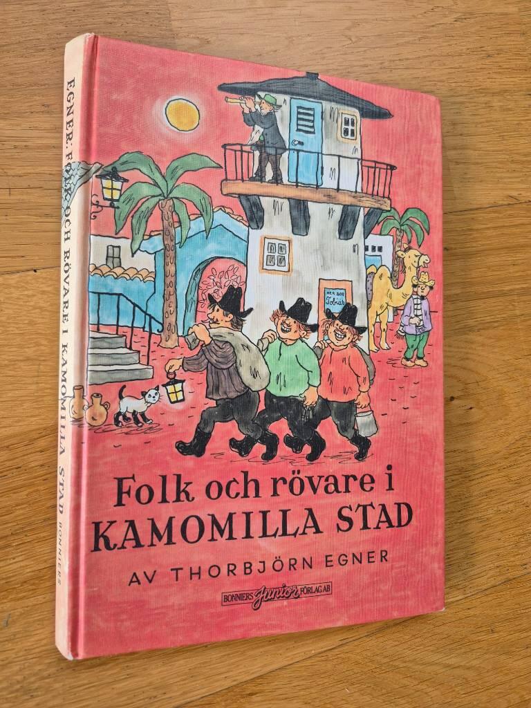 Folk och r&ouml;vare i Kamomilla stad