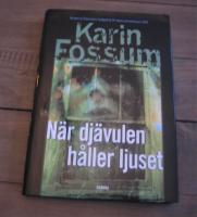 N&auml;r dj&auml;vulen h&aring;ller ljuset