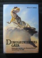 Dinosauriernas g&aring;ta : k&auml;tterska teorier om dinosauriernas utveckling och d&ouml;d