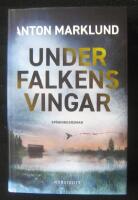 Under falkens vingar