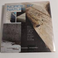Nordic by Nature : Modern svensk arkitektur   en visuell vandring i brukarens sp&aring;r