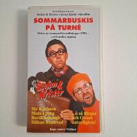 Stefan & Krister i deras fj&auml;rde film: Sommarbuskis p&aring; turn&eacute;