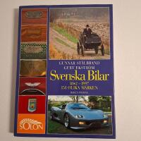 Svenska bilar : 1842-1997 : 151 olika m&auml;rken