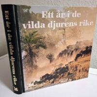 Ett &aring;r i de vilda djurens rike