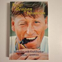 Bengt Bengan Johansson : medaljer och gurkburkar (signerad)