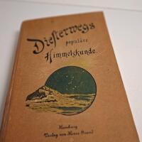 Diesterwegs Himmelskunde (1920) - Praktverk med stj&auml;rnkartor & planscher