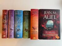 Grottbj&ouml;rnens folk, H&auml;starnas dal, Mammutj&auml;garna, St&auml;ppvandringen, Nionde grottan, De m&aring;lade grottornas land