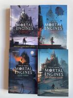 Mortal Engines kvartetten 1-4 - De vandrande st&auml;derna, F&ouml;rr&auml;darens guld, Gr&ouml;n storm, D&auml;r v&auml;rlden slutar