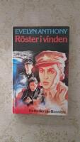 R&ouml;ster i vinden : [thriller]