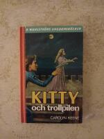 Kitty och trollpilen (2472) (2559)