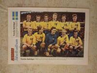 Tidningen Rekord nr: 34/1960 - Svenska landslaget, Fotboll (VF)
