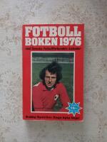 Fotboll Boken 1976 med Svenska Fotbollf&ouml;rbundets kalender