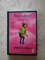 Sm&aring; altare &ouml;verallt