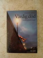 V&auml;rdig d&ouml;d : en kriminalroman